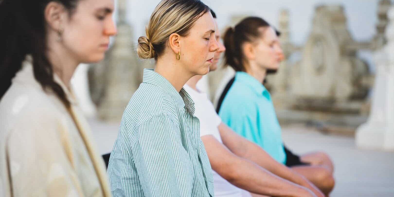 woman-8563442_1920 Séance de relaxation dynamique et pleine conscience pour sérénité intérieure